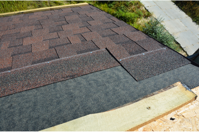 Laying and installing asphalt shingles